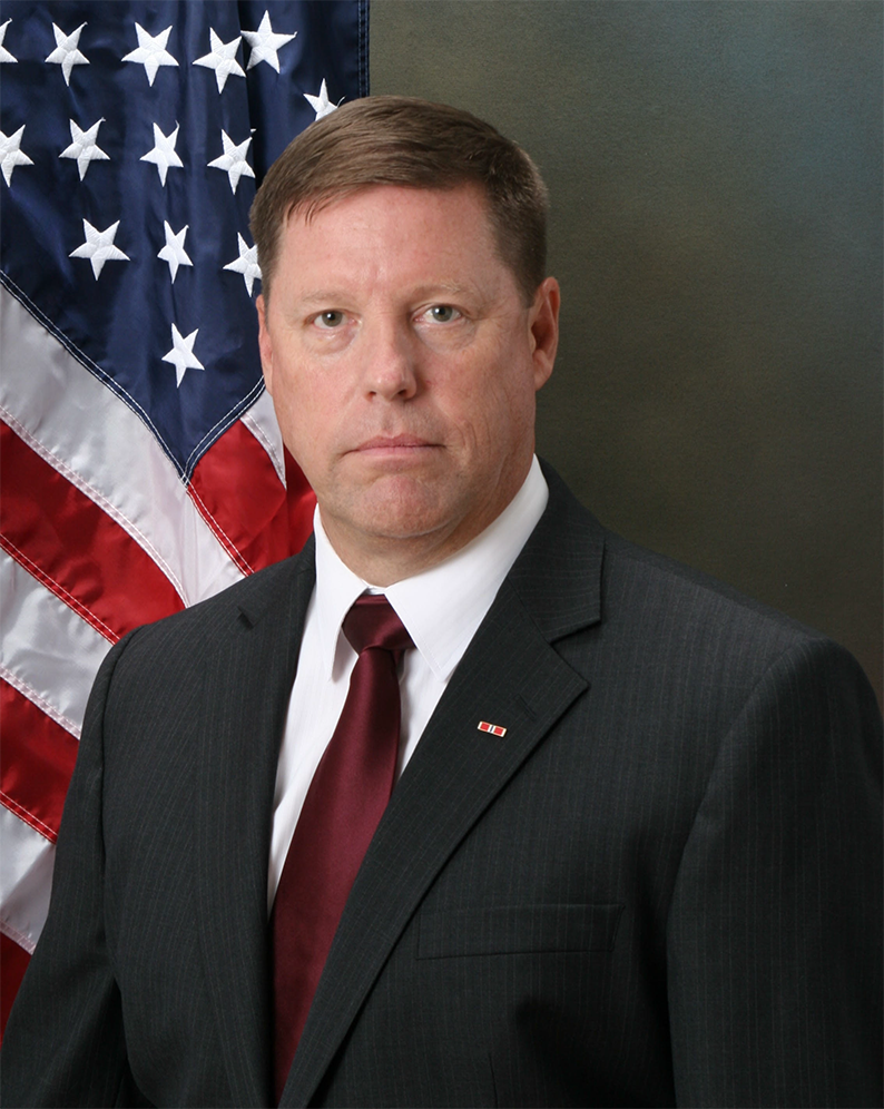 COL(Ret) Everett Government Portrait