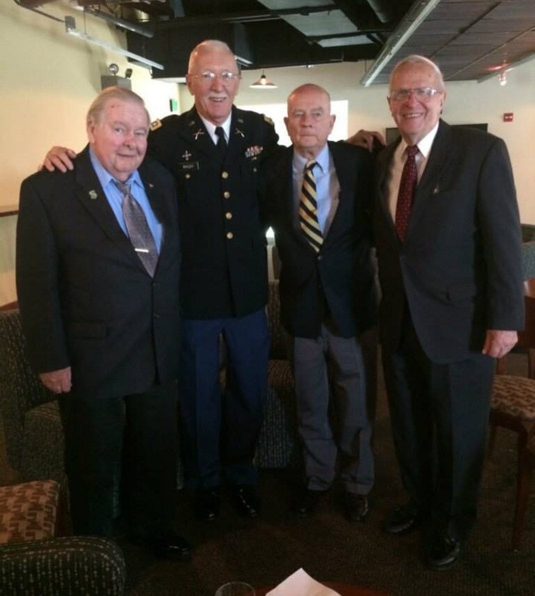 LTC(Ret) Bailey with other Greyhounds of the Class of 1955