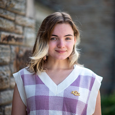 Alexis Piasecki headshot