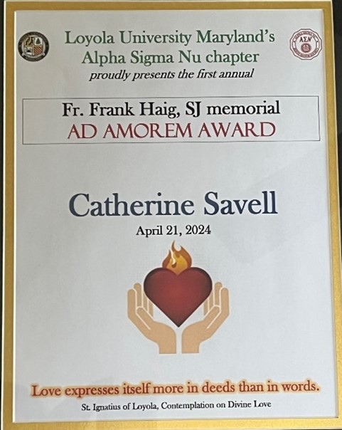 Retiring Professor Catherine Savell's award