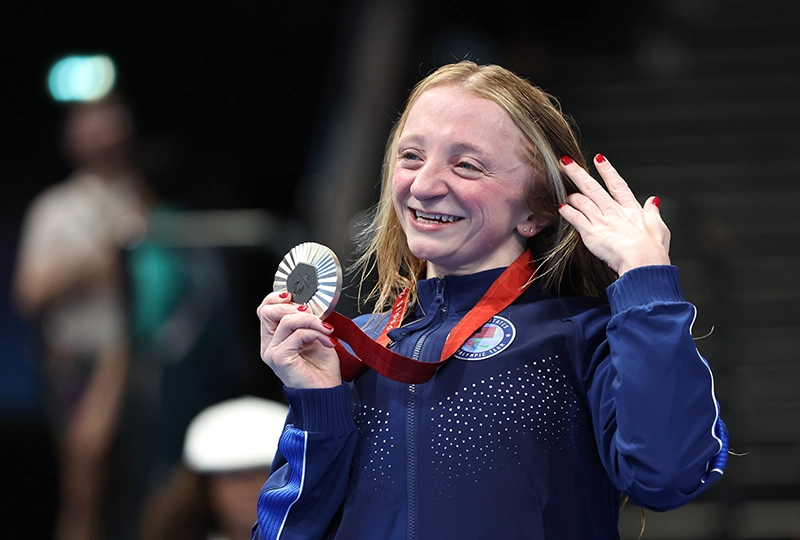 Paralympic gold medalist McKenzie Coan, ’18